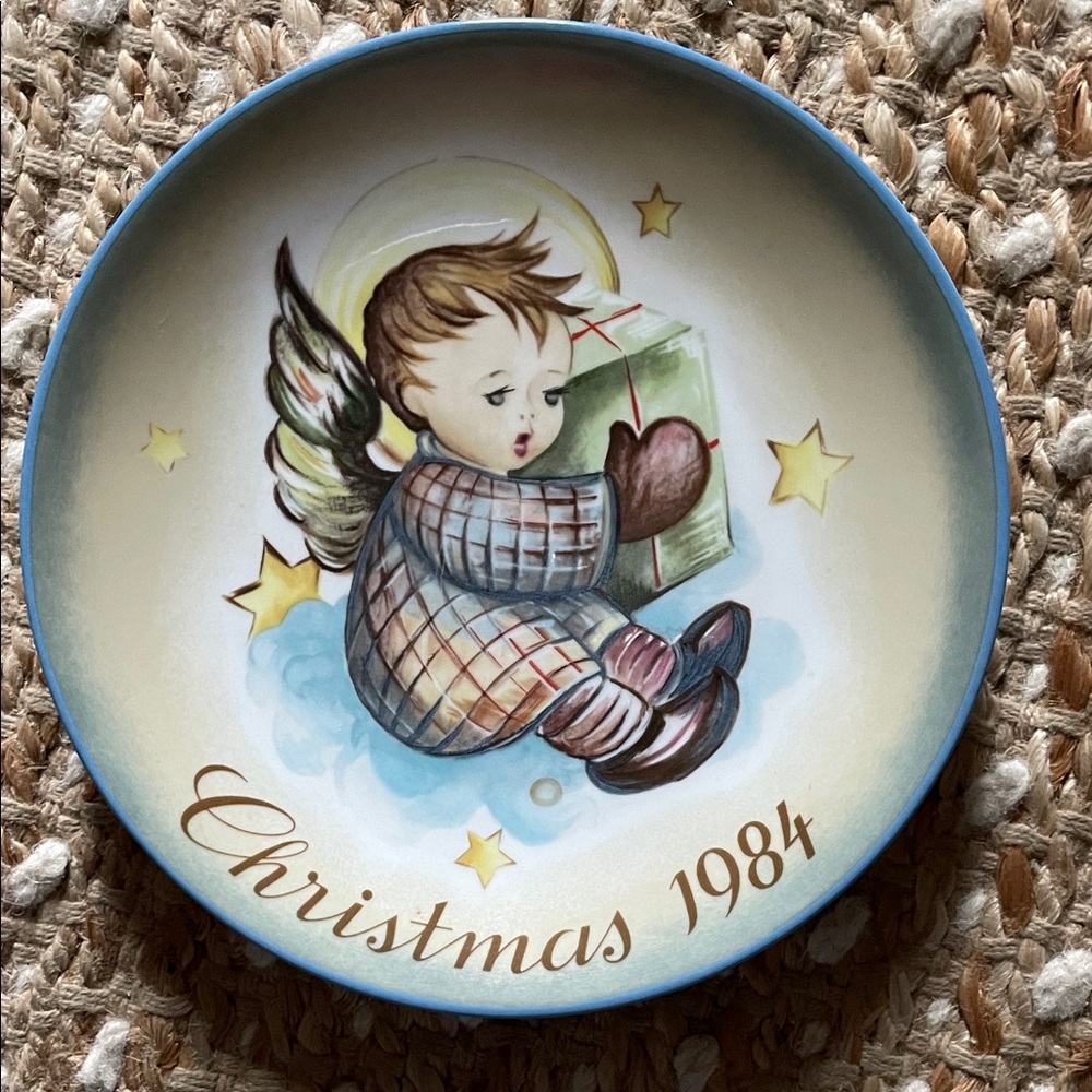 Hummel-Christmas Angel Decorative Plate